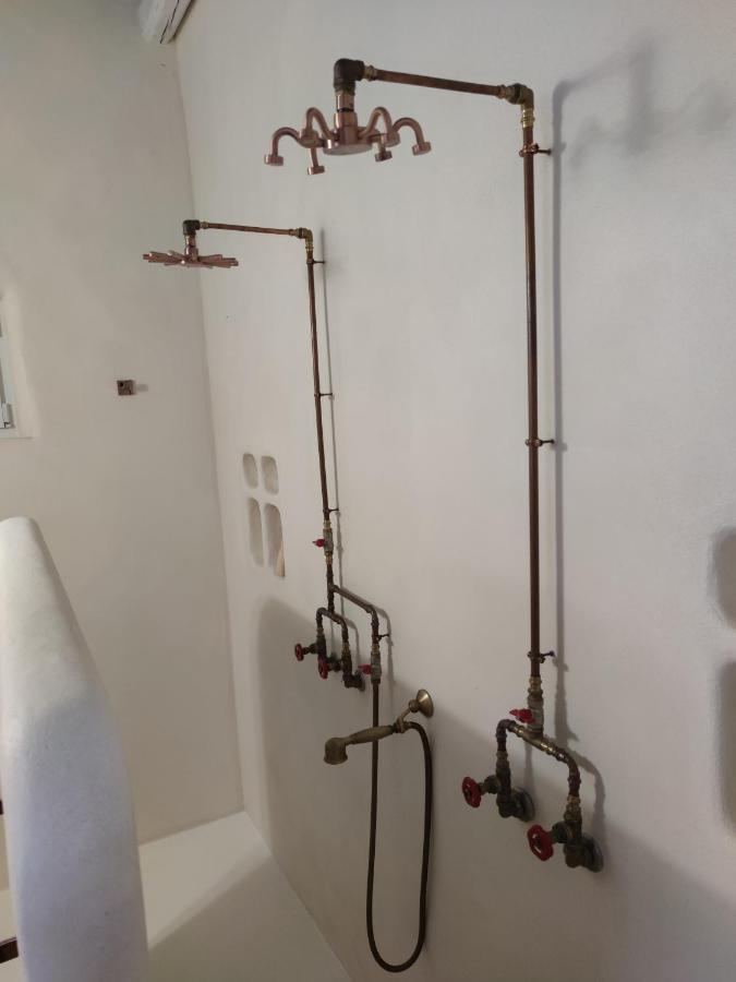 Casa Mediterranea Jacuzzi Riscaldata Con Caminetto Specchiolla Bagian luar foto
